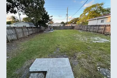 2307 Wilson Street, Hollywood, FL 33020 - Photo 12