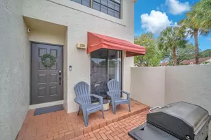 201 Republic Ct, Deerfield Beach, FL 33442 - Photo 2