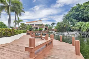 201 Republic Ct, Deerfield Beach, FL 33442 - Photo 26