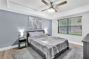 201 Republic Ct, Deerfield Beach, FL 33442 - Photo 8