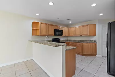 6094 Live Oak Court #B, Tamarac, FL 33319 - Photo 20