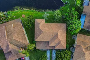 6094 Live Oak Ct, Tamarac, FL 33319 - Photo 6