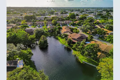 6094 Live Oak Court #B, Tamarac, FL 33319 - Photo 8