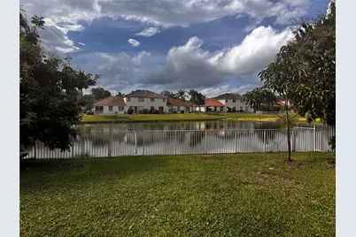 1820 NW 78th Avenue, Pembroke Pines, FL 33024 - Photo 12