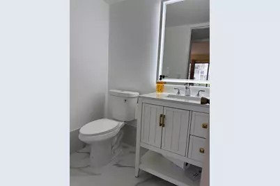 389 Fanshaw J #389, Boca Raton, FL 33434 - Photo 18