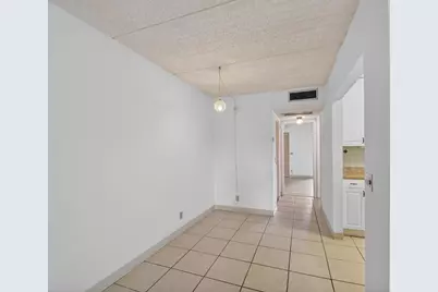 3300 Springdale Boulevard #208, Palm Springs, FL 33461 - Photo 12