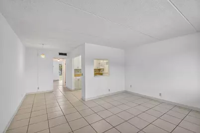 3300 Springdale Boulevard #208, Palm Springs, FL 33461 - Photo 6