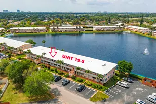 900 SW 10th Terrace, Hallandale Beach, FL 33009 - Photo 4