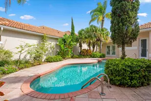 10802 Greenbriar Villa Dr, Wellington, FL 33449 - Photo 6