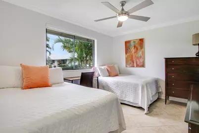 824 Club Drive, Palm Beach Gardens, FL 33418 - Photo 8