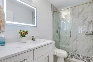 824 Club Dr, Palm Beach Gardens, FL 33418 - Photo 4