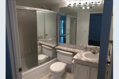 700 Village Green Court #302, Palm Springs, FL 33461 - Photo 20