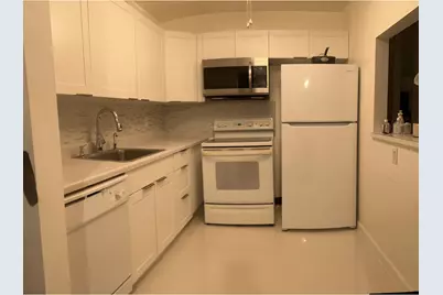 700 Village Green Court #302, Palm Springs, FL 33461 - Photo 18