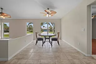2001 SW Salvatierra Blvd, Port Saint Lucie, FL 34987 - Photo 12