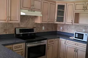 2001 SW Salvatierra Blvd, Port Saint Lucie, FL 34987 - Photo 2