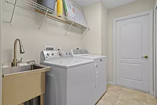2001 SW Salvatierra Blvd, Port Saint Lucie, FL 34987 - Photo 26