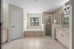 2001 SW Salvatierra Blvd, Port Saint Lucie, FL 34987 - Photo 18