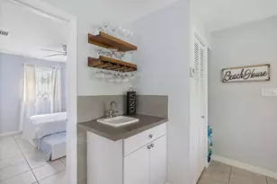 1310 4th Ct, Vero Beach, FL 32960 - Photo 14