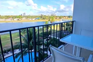 1830 Embassy Dr, West Palm Beach, FL 33401 - Photo 20