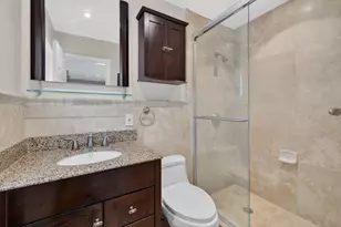 2300 NE 16th Ave, Wilton Manors, FL 33305 - Photo 16