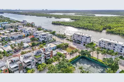 356 Balboa Street #1, Hollywood, FL 33019 - Photo 2