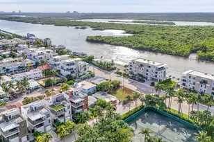 356 Balboa St, Hollywood, FL 33019 - Photo 2