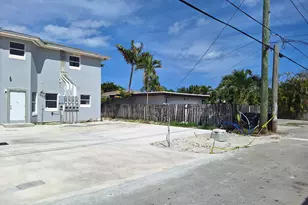 1942 Buchanan St, Hollywood, FL 33020 - Photo 38