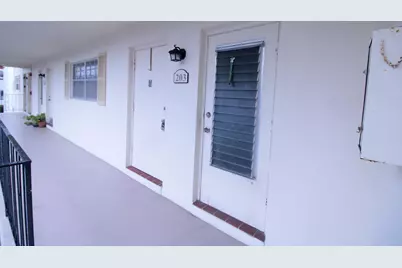 460 Paradise Isle Boulevard #203, Hallandale Beach, FL 33009 - Photo 4