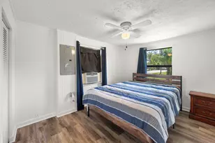 390 Baysinger Ave, Fort Pierce, FL 34982 - Photo 10