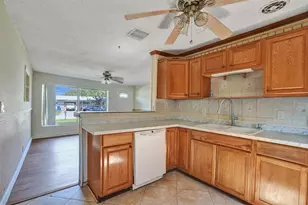 1560 NE 31st Ct, Pompano Beach, FL 33064 - Photo 8