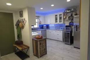 9501 Sunrise Lakes Blvd, Sunrise, FL 33322 - Photo 4