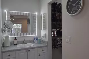 9501 Sunrise Lakes Blvd, Sunrise, FL 33322 - Photo 18