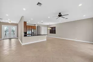 12054 Aviles Cir, Palm Beach Gardens, FL 33418 - Photo 8