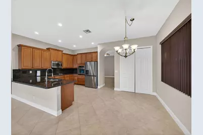 12054 Aviles Circle, Palm Beach Gardens, FL 33418 - Photo 12