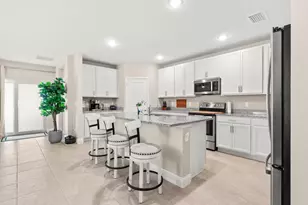 4681 SW Babylon St, Port Saint Lucie, FL 34953 - Photo 12