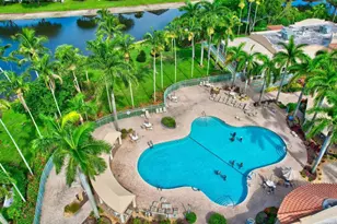 12658 Crystal Pointe Dr, Boynton Beach, FL 33437 - Photo 36