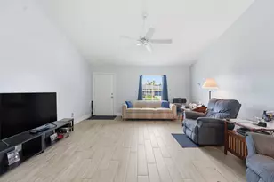 461 SW Exmore Ave, Port Saint Lucie, FL 34983 - Photo 6