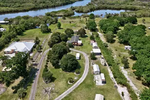 9556 Fleming Grant Rd, Micco, FL 32976 - Photo 2