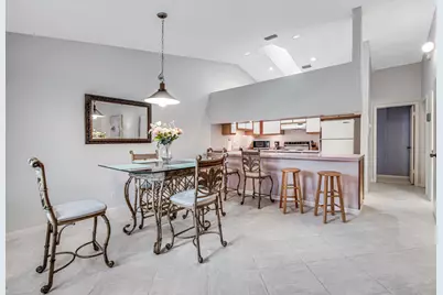 815 Andrew Redding Road #202, Lantana, FL 33462 - Photo 2