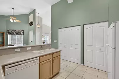 8437 Logia Circle, Boynton Beach, FL 33472 - Photo 12