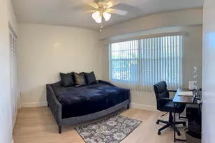 1400 SW 131st Way, Pembroke Pines, FL 33027 - Photo 10