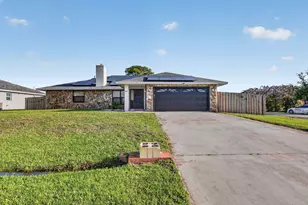 481 SW Aster Rd, Port Saint Lucie, FL 34953 - Photo 2