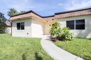 2802 SW Natura Blvd, Deerfield Beach, FL 33441 - Photo 2