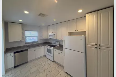 5780 W Fernley Dr Drive #103, West Palm Beach, FL 33415 - Photo 4