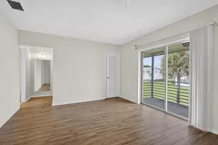 159 Easthampton G, West Palm Beach, FL 33417 - Photo 10