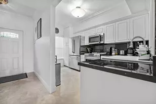 7928 Sanibel Dr, Tamarac, FL 33321 - Photo 4