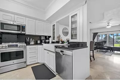 7928 Sanibel Drive, Tamarac, FL 33321 - Photo 8