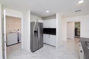 228 SE Sims Cir, Port Saint Lucie, FL 34984 - Photo 8