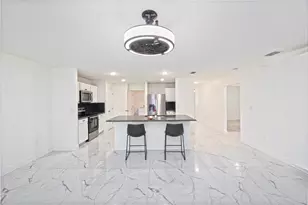 228 SE Sims Cir, Port Saint Lucie, FL 34984 - Photo 4
