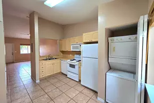 7900 NW 6th St, Pembroke Pines, FL 33024 - Photo 4
